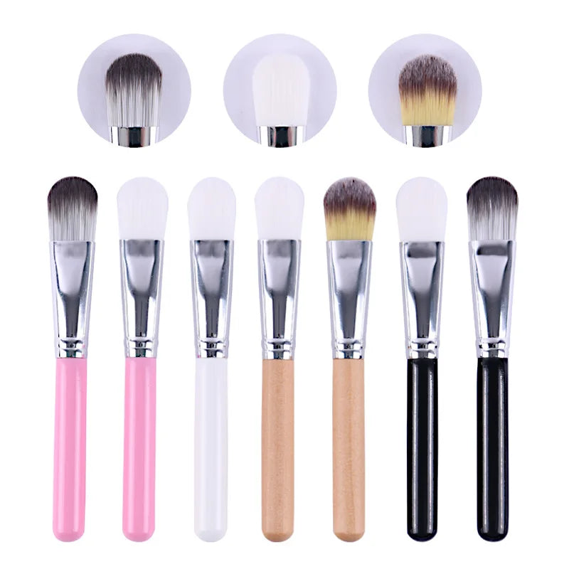 "Flat Soft Hair Face Mask Brush: for Facial Cleansing and Makeup Application"